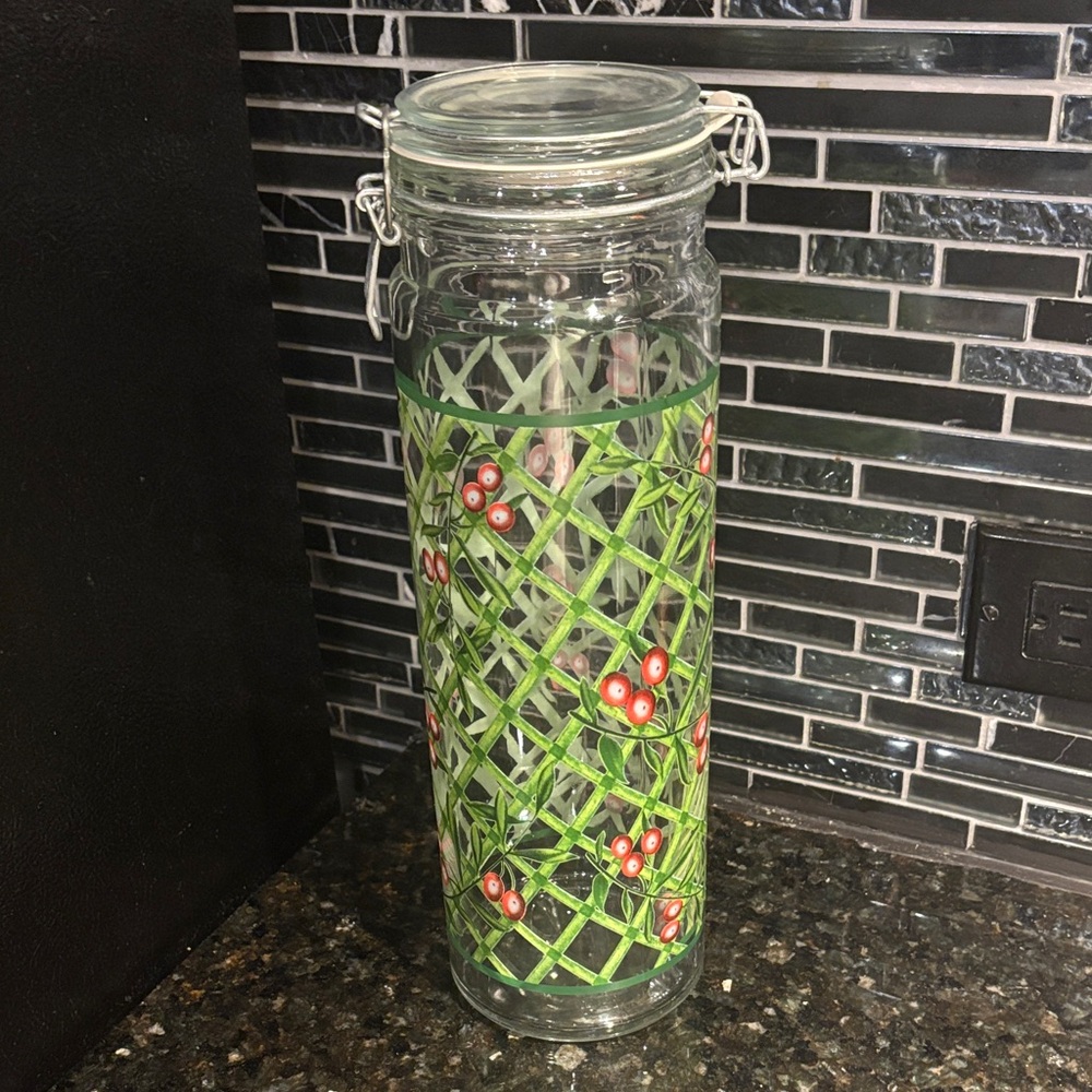 🐝 Vintage Tall Glass Canister with Green Lattice & Red Berry Motif